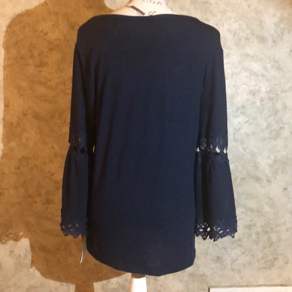 New Direction* Crochet Sleeve Detailed Top - Picture 6 of 8